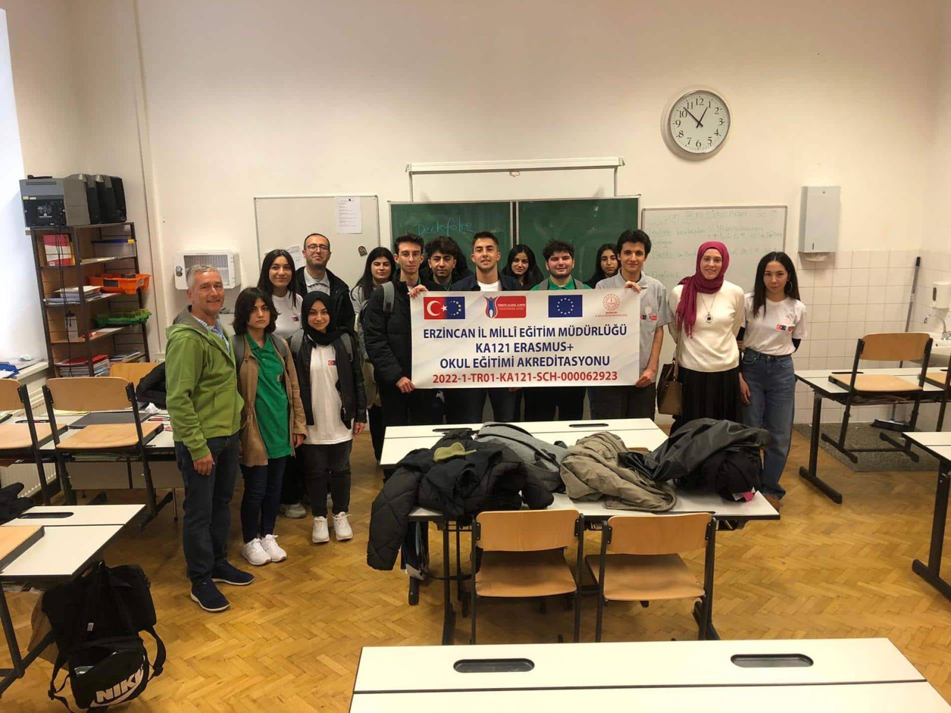 Erzincan MEM 2022 Yılı Okul Eğitimi Erasmus+ Programı Kapsamında Gerçekleştirilen Viyana 1. Grup Hareketliliği Tamamlandı