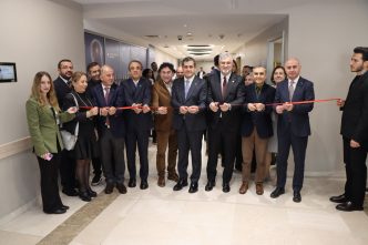 PARKİNSONDA YENİ UMUT: BEYİN PİLİ İLE MUCİZE KURTULUŞ