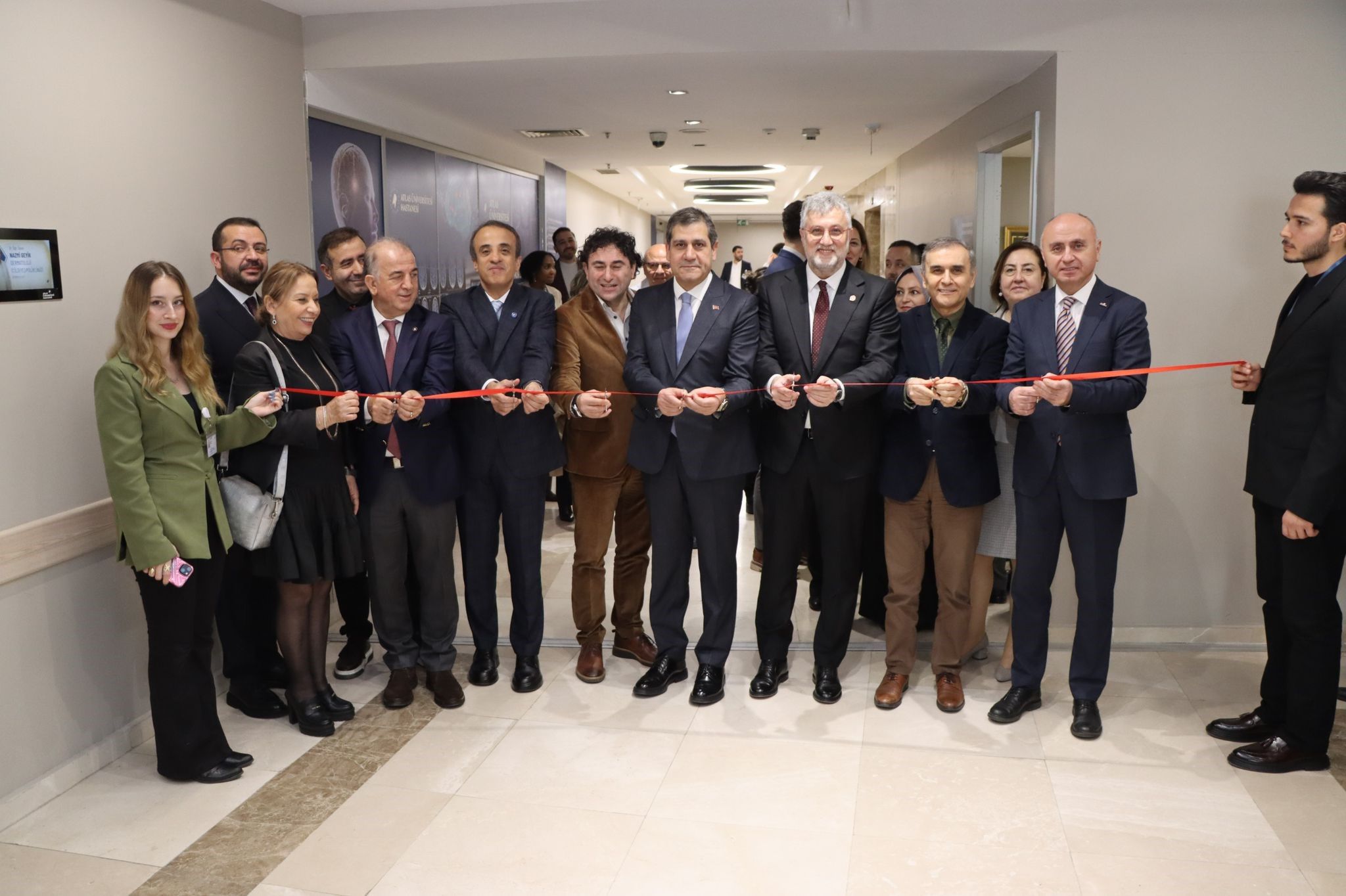 PARKİNSONDA YENİ UMUT: BEYİN PİLİ İLE MUCİZE KURTULUŞ